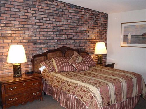 Chalet Inn & Suites Centerport Luaran gambar